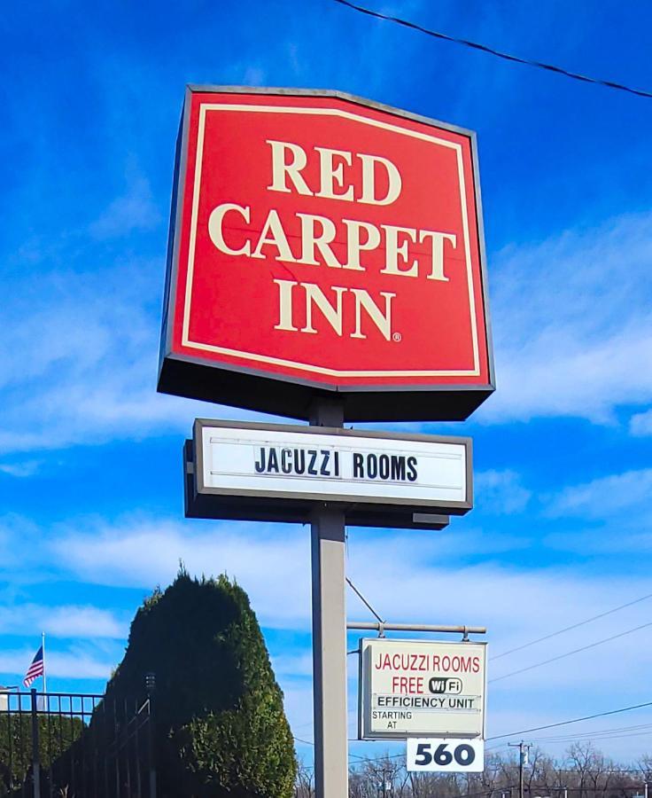 Red Carpet Inn West Springfield Exterior photo